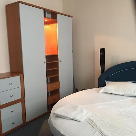 Апартаменты Alexandrov Residence Apartments *